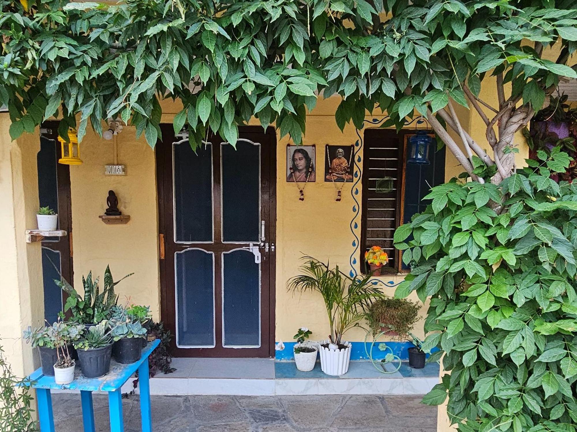 Katyuri Kings Divine Stay- Babaji'S Cave Dwarahat Zimmer foto